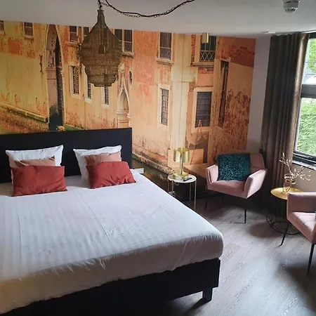 Otel Boutique De Valk 3*